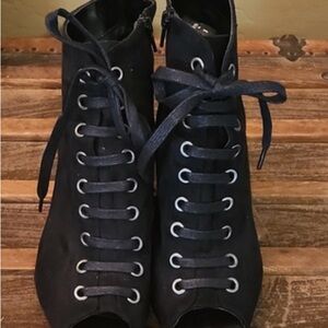 Fioni Black Lace Up Open Toe Heel Boots (7)